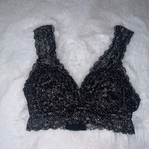 XOXO Other - 4/$10 Bundle EUC Xoxo Lace Bralette
